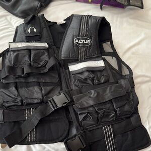 Altus Black Weight Vest